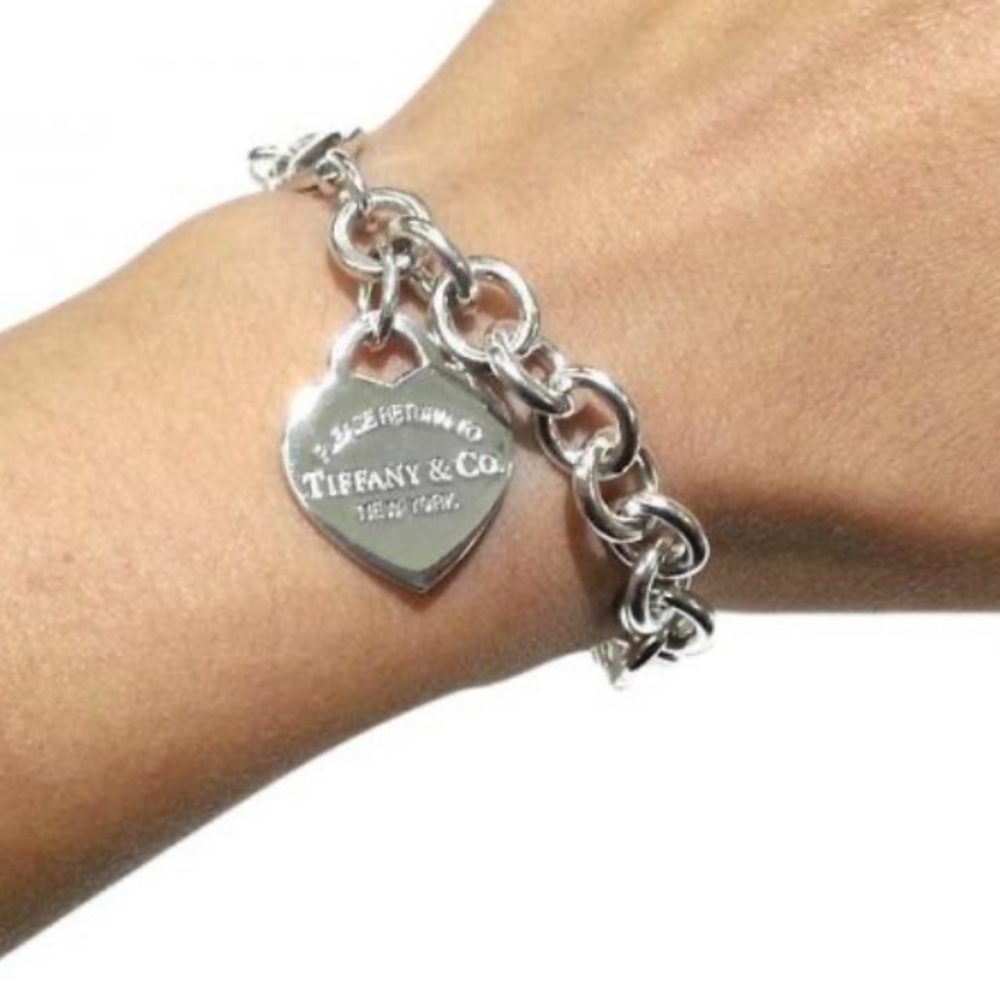 Tiffany & co. Heart tag charm bracelet 🤍